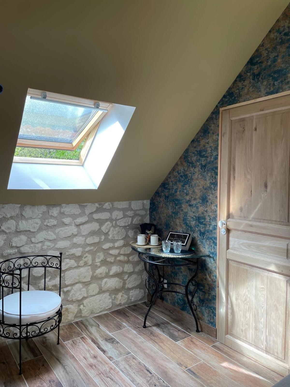 Готель Le Relais, La Dormance, Le Bois Dormant Chateauvieux  Екстер'єр фото