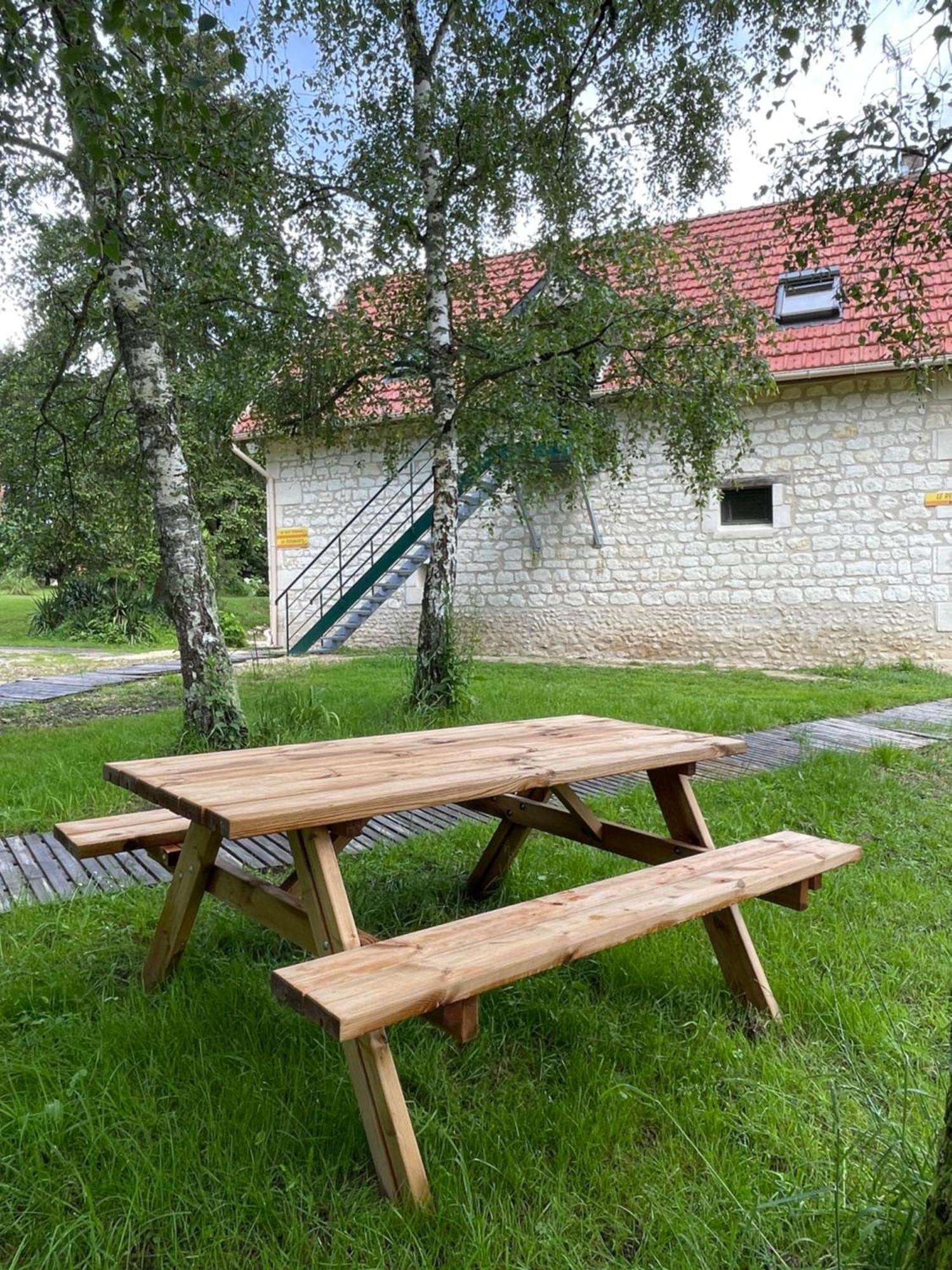 Готель Le Relais, La Dormance, Le Bois Dormant Chateauvieux  Екстер'єр фото